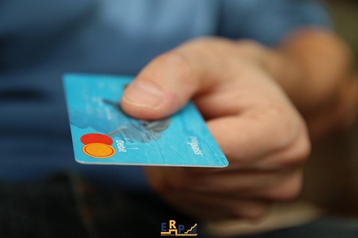 Pożyczka na kartę przedpłaconą- nie musisz mieć konta w banku